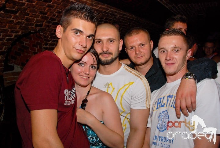 Saturday Party în Escape, 