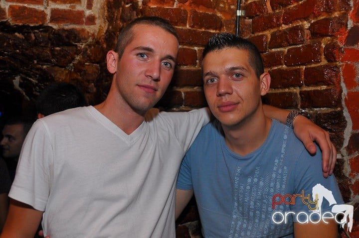 Saturday Party în Escape, 