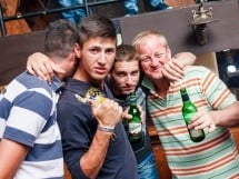 Saturday Party în Window Pub