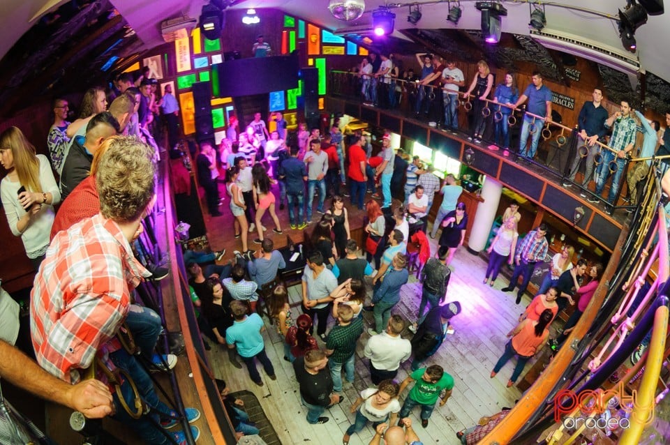 Saturday Party @ Window, 