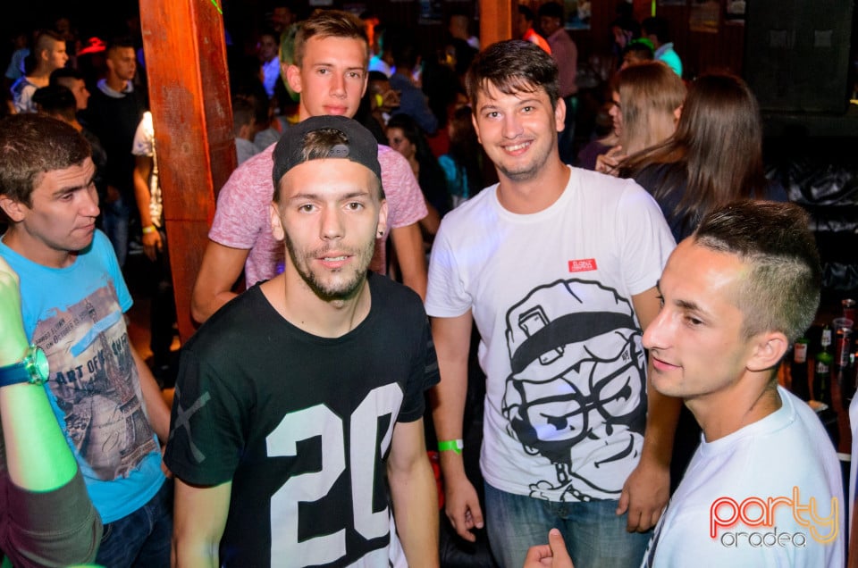 Saturday Party with Dumy, 