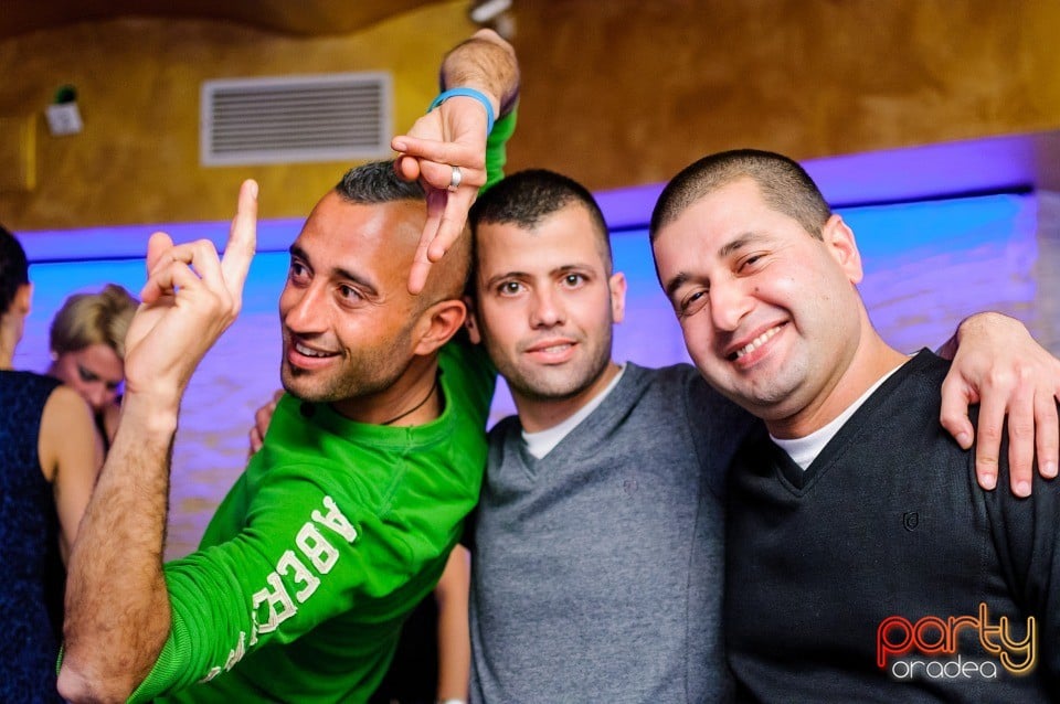 Saturday Party, Downtown Paparazzi