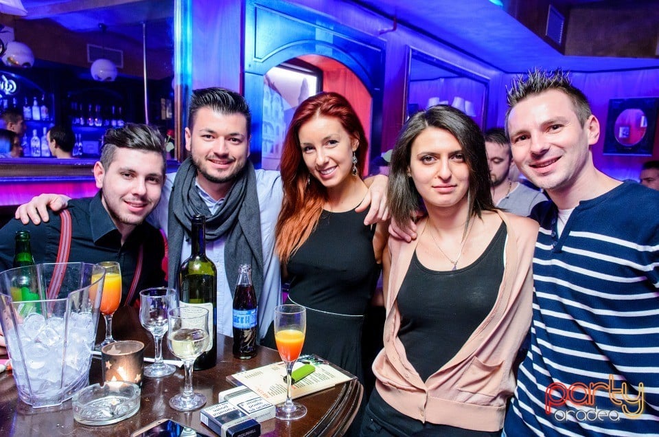 Saturday Party, Downtown Paparazzi