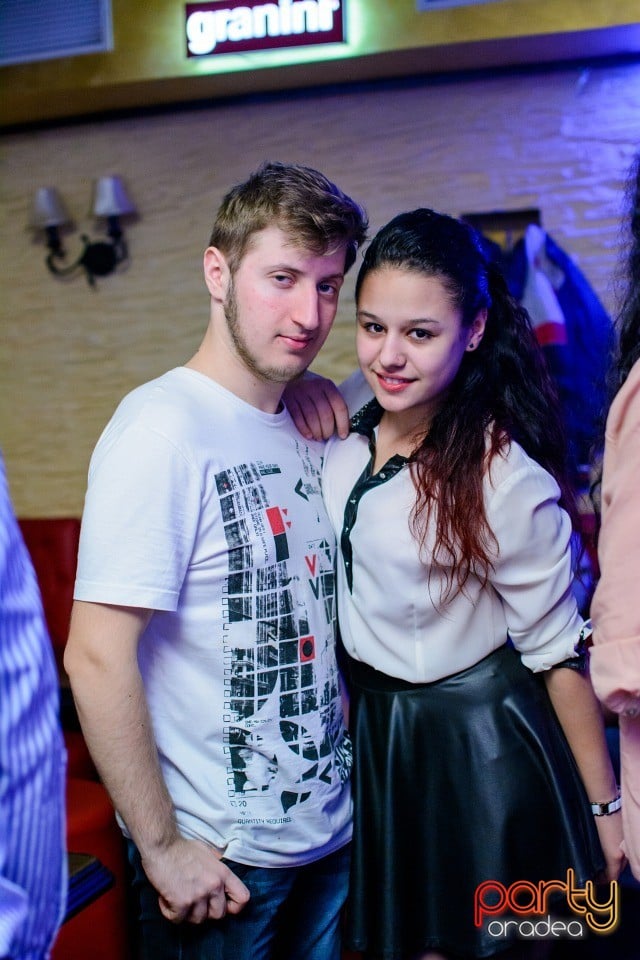 Saturday Party, Downtown Paparazzi