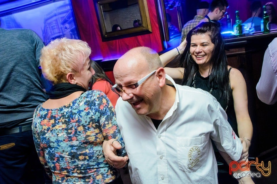 Saturday Party, Downtown Paparazzi