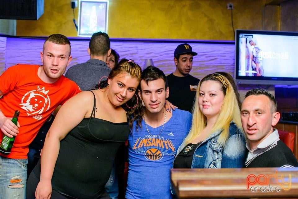 Saturday Party, Downtown Paparazzi