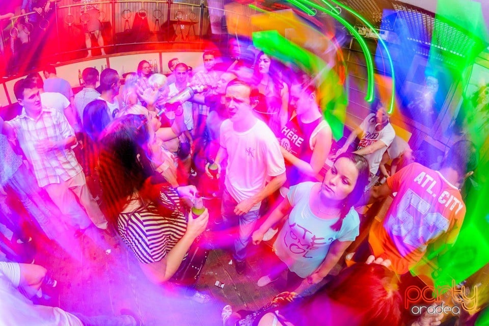 Saturday Party, 