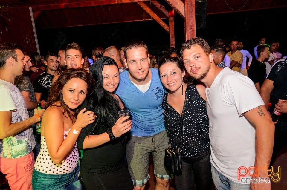Saturday party, 