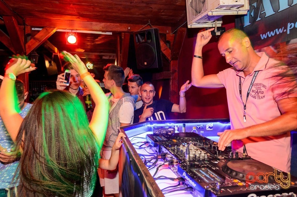 Saturday party, 