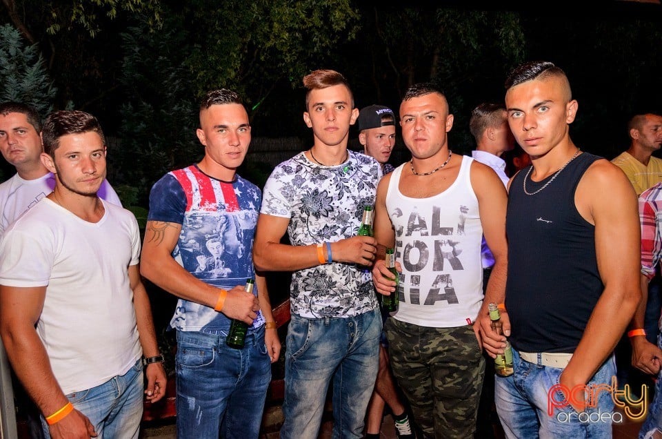 Saturday party, 