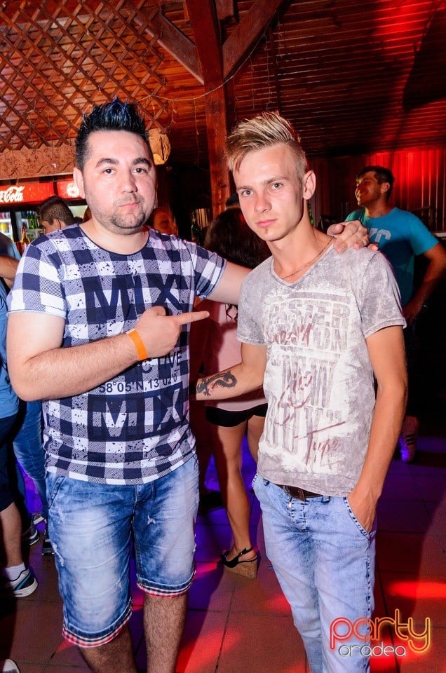 Saturday party, 