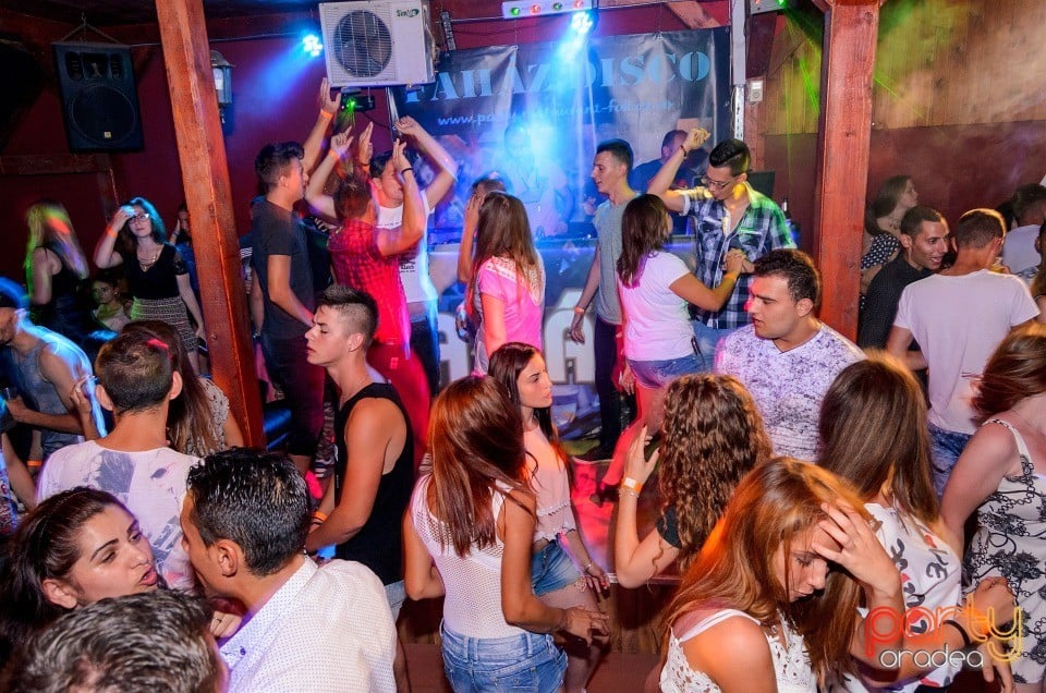 Saturday party, 