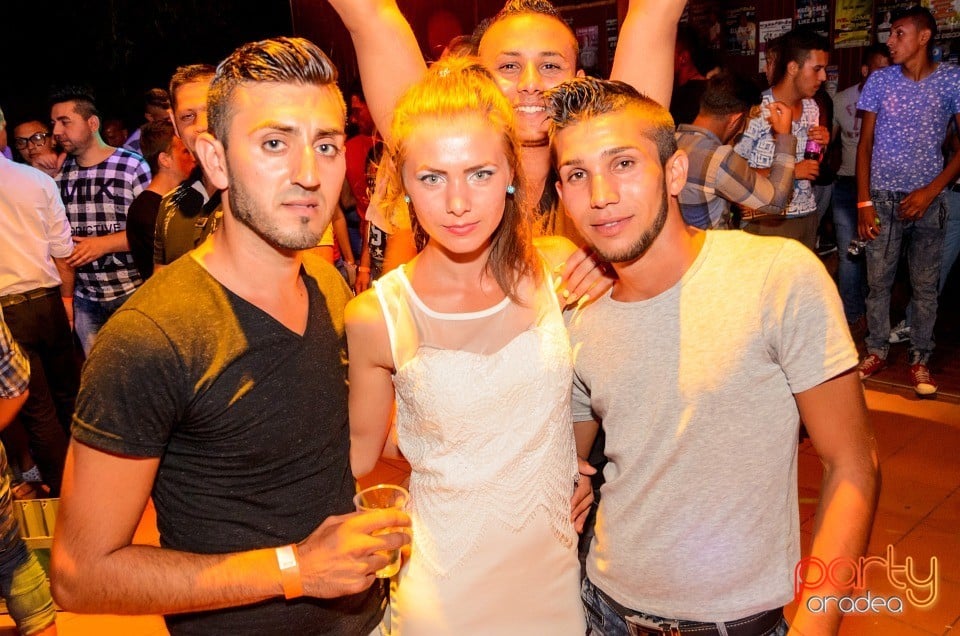 Saturday party, 