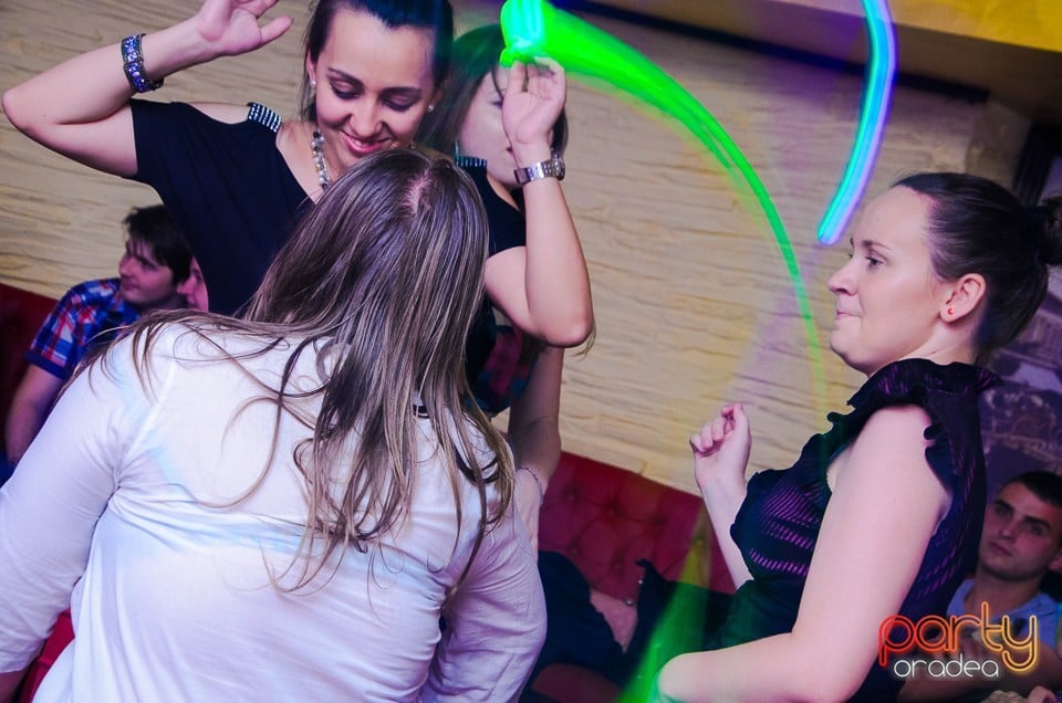 Saturday Party, 