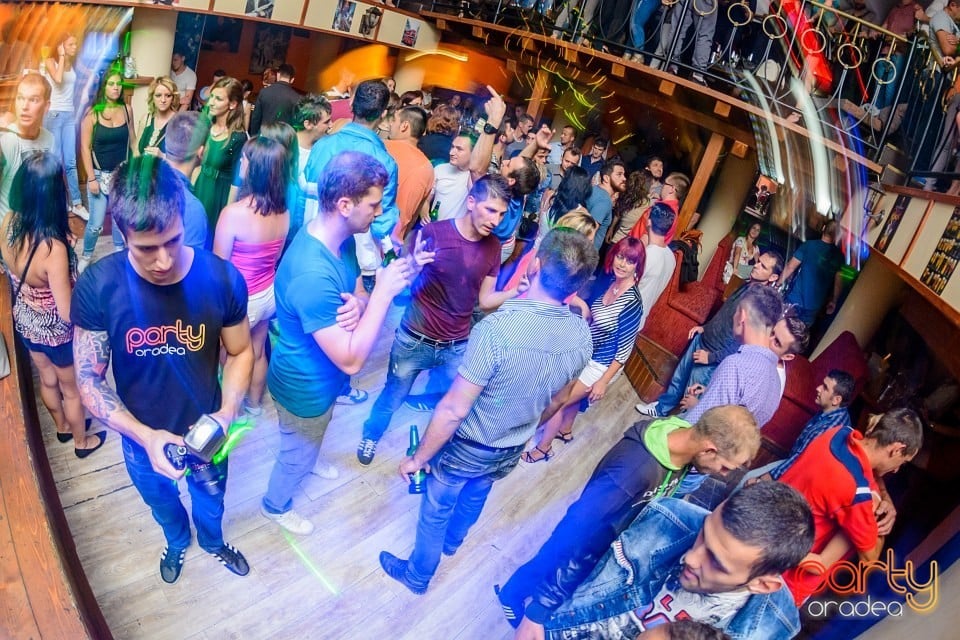 Saturday Party, 
