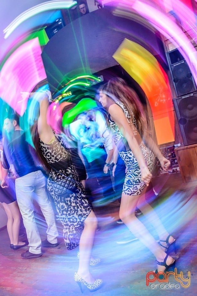 Saturday Party, 