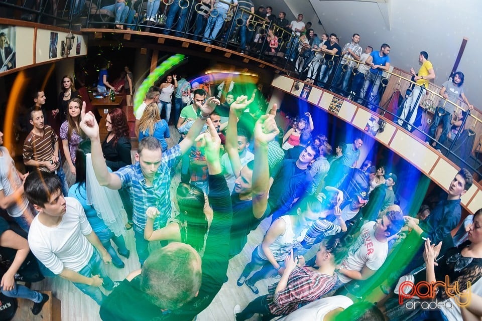 Saturday Party, 