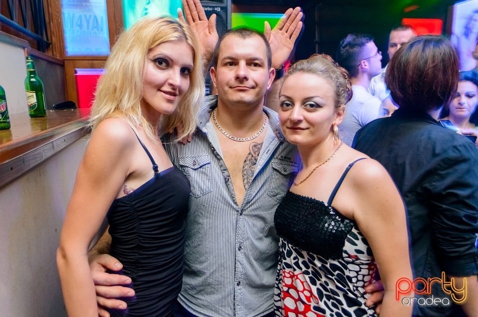 Saturday Party, 
