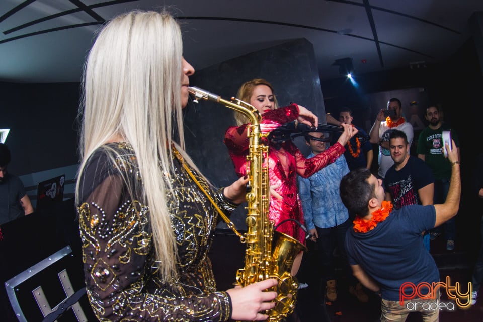 Sax & The Violy Lady by Promo Events, 