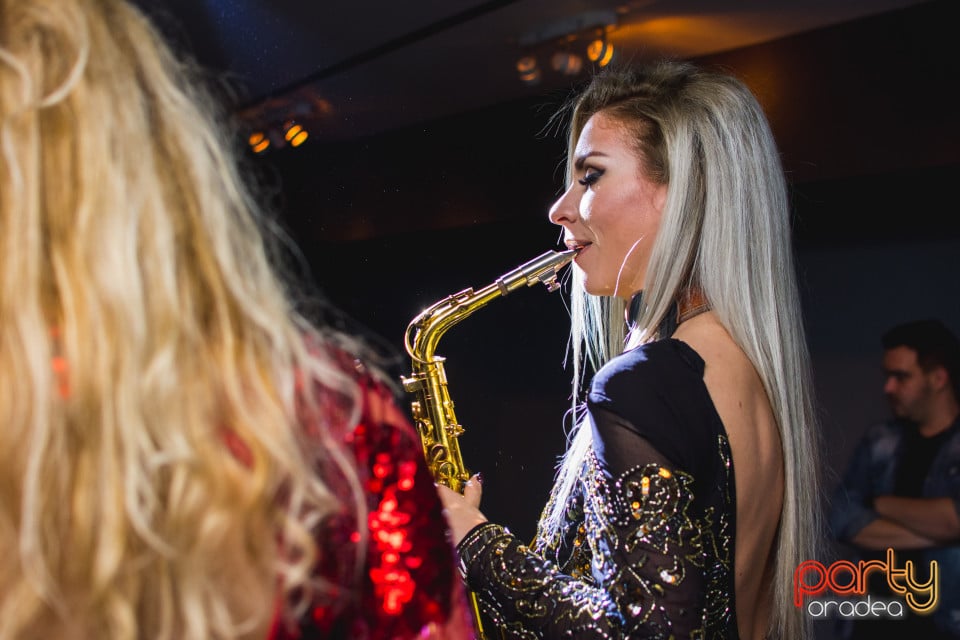 Sax & The Violy Lady by Promo Events, 