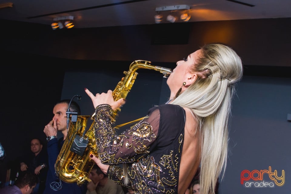 Sax & The Violy Lady by Promo Events, 