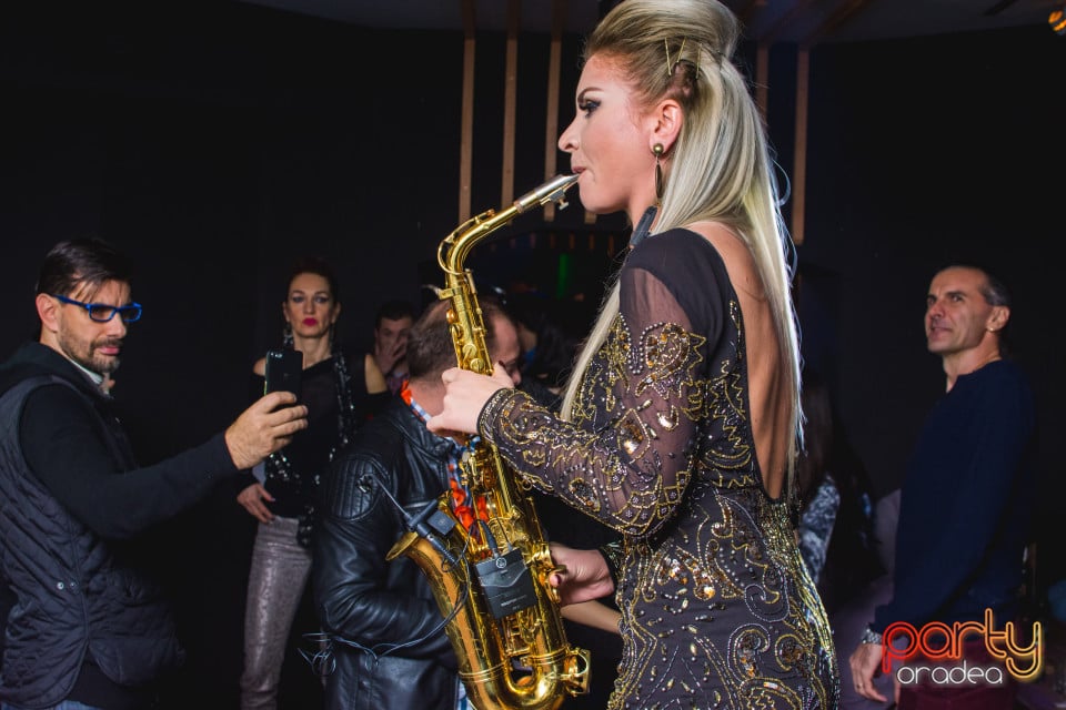 Sax & The Violy Lady by Promo Events, 