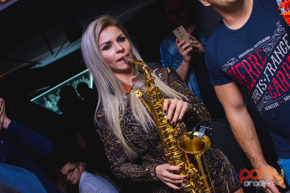 Sax & The Violy Lady by Promo Events, 