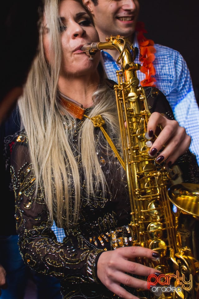 Sax & The Violy Lady by Promo Events, 