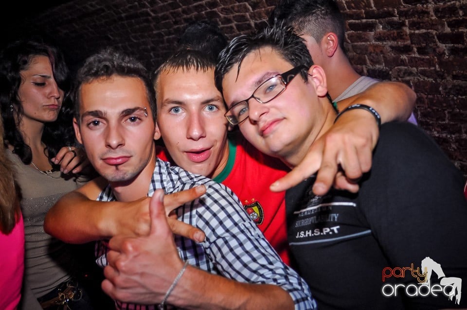 Say goodbye for the Summer, 