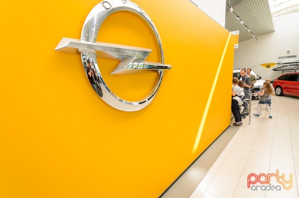 Şcoală altfel la BMW şi OPEL Oradea, BMW Grup West Premium