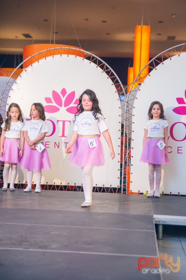 Şcoala de prinţi şi prinţese, Şcoala de prinţi şi prinţese „Gift of Beauty”
