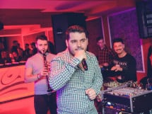 Seară cu muzică live