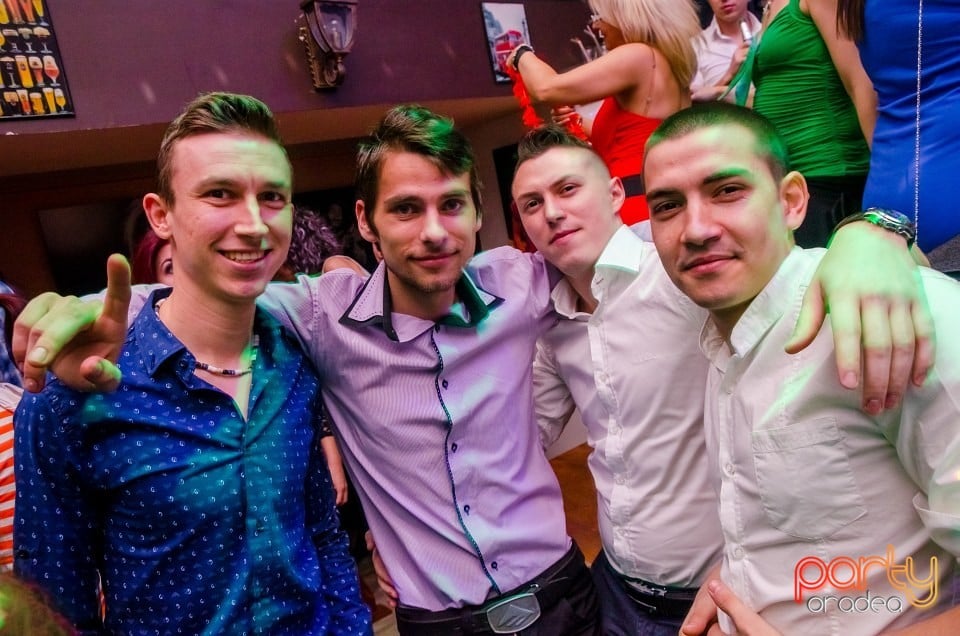 Seara de 8 Martie în Window Pub, 