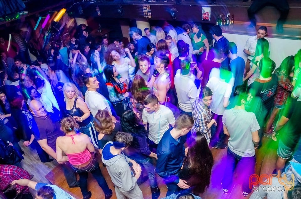 Seara de 8 Martie în Window Pub, 