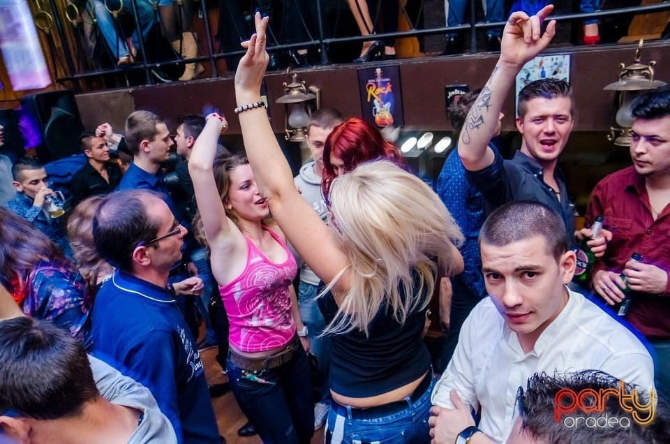 Seara de 8 Martie în Window Pub, 