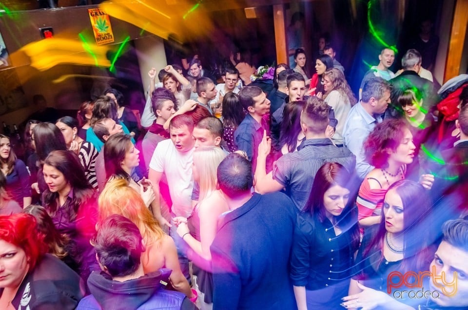 Seara de 8 Martie în Window Pub, 