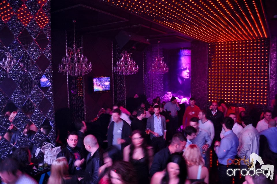 Seară de clubbing în The One,