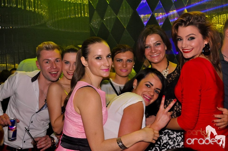 Seară de clubbing în The One,