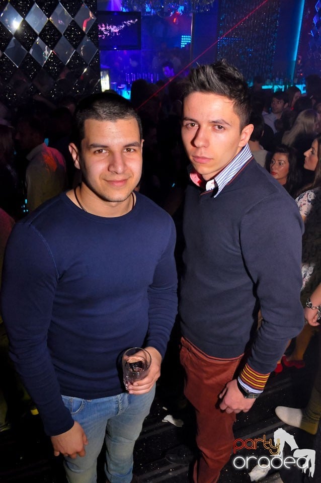 Seară de clubbing în The One,