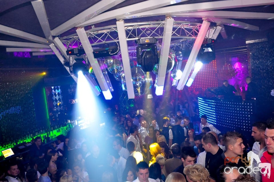 Seară de clubbing în The One,