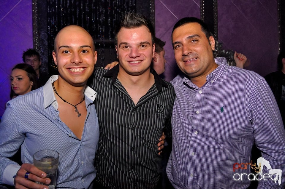 Seară de clubbing în The One,