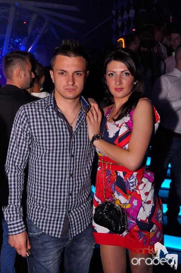Seară de clubbing în The One,