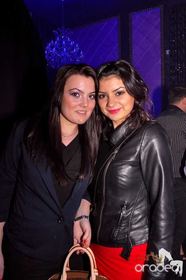 Seară de clubbing în The One,