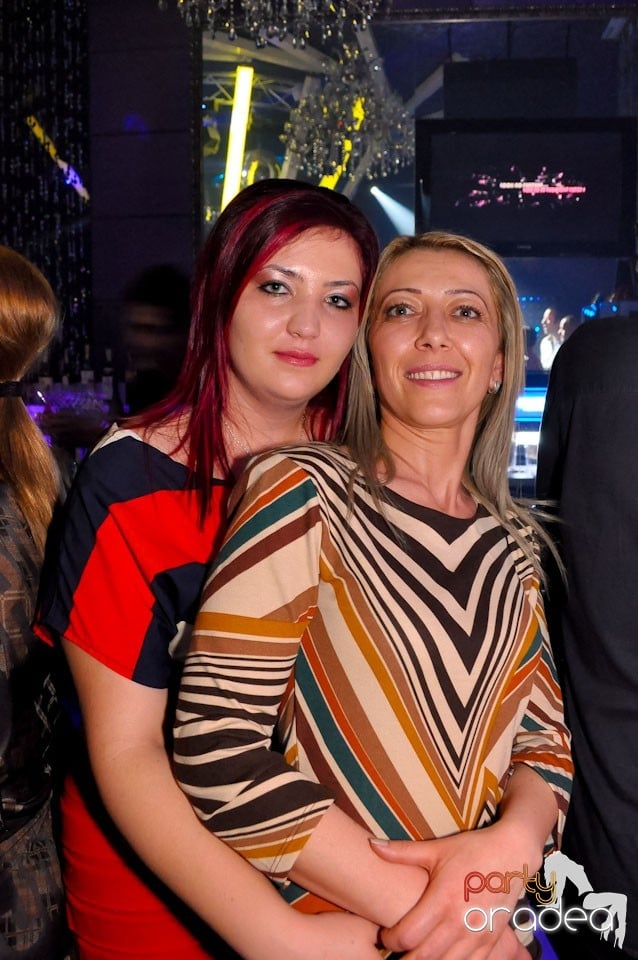 Seară de clubbing în The One,