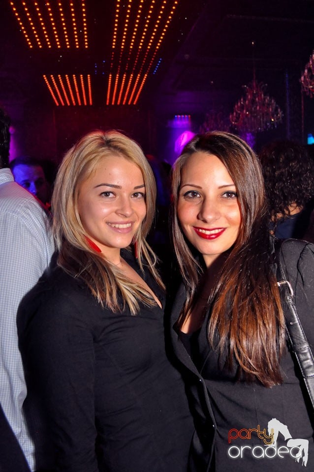 Seară de clubbing în The One,