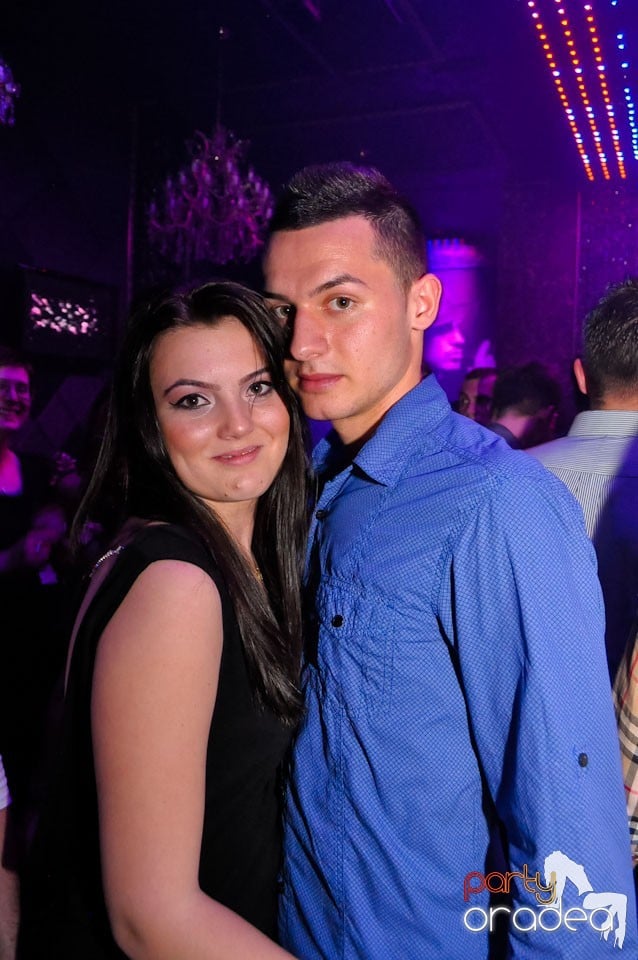 Seară de clubbing în The One,