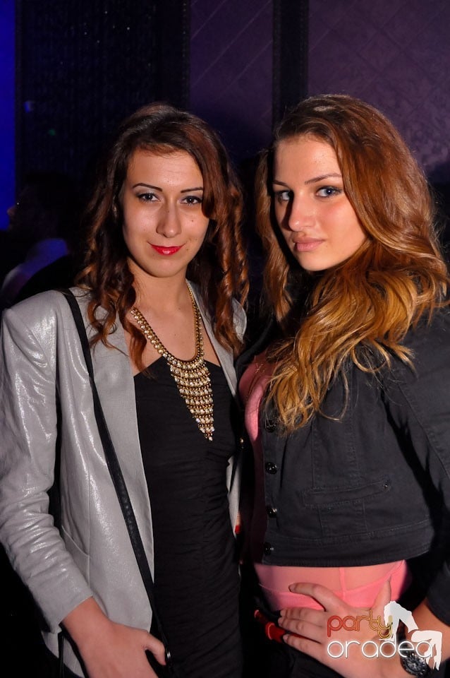 Seară de clubbing în The One,