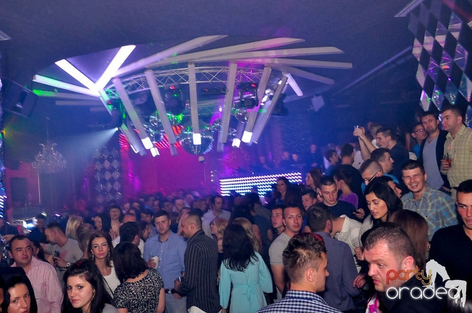 Seară de clubbing în The One,