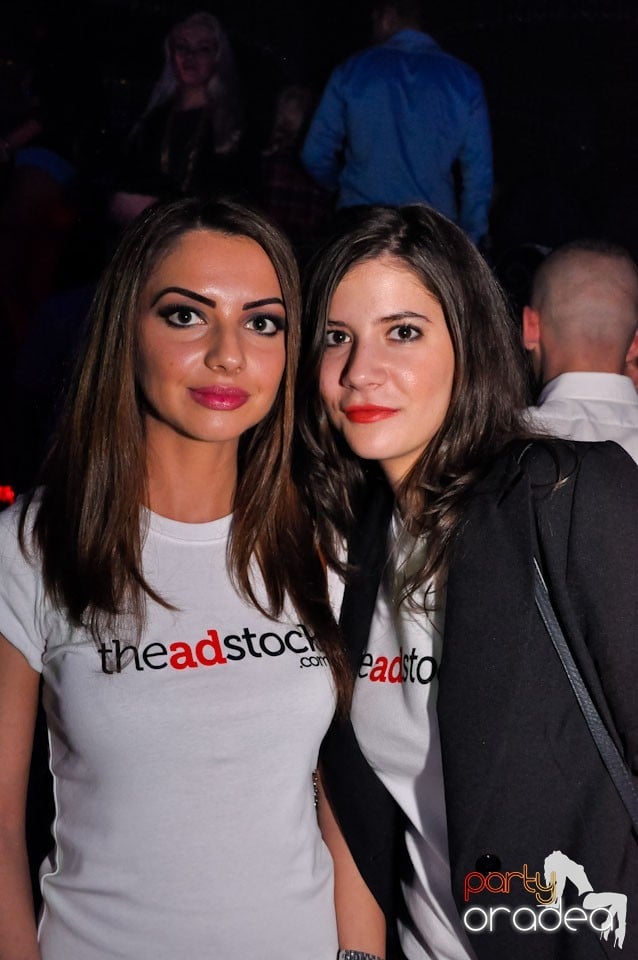 Seară de clubbing în The One,