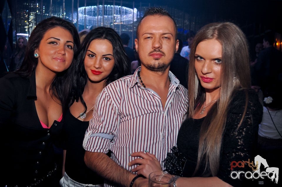 Seară de clubbing în The One,